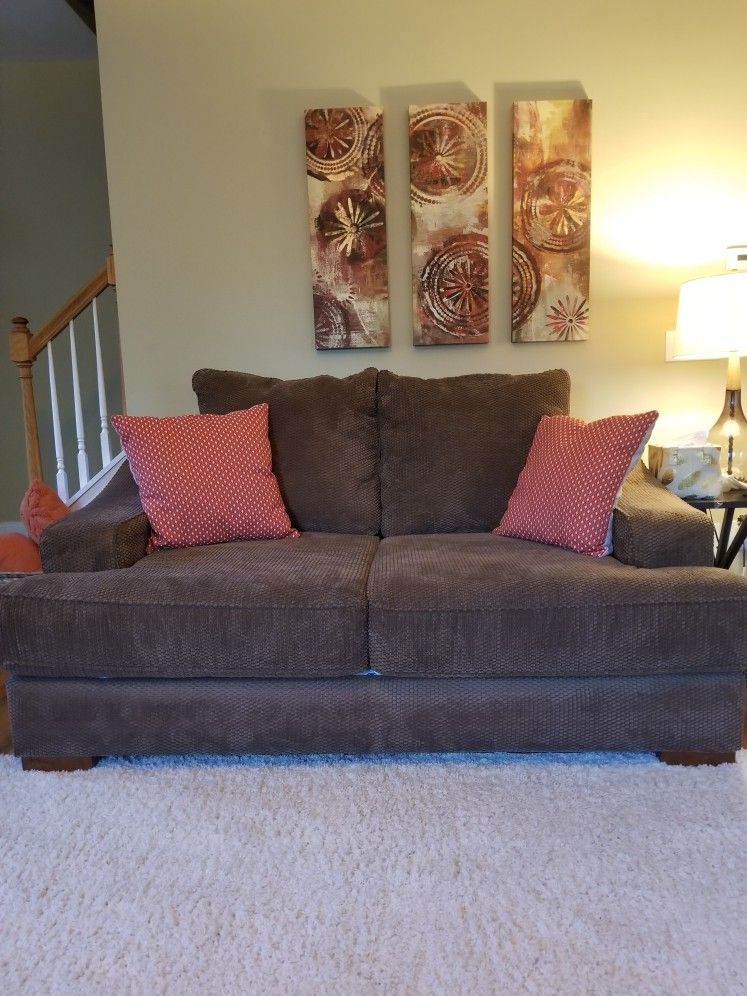 Sofa & Loveseat