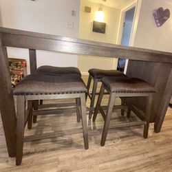 Dining Table With Stools 