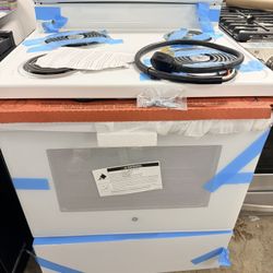 Unused GE Electric Range 
