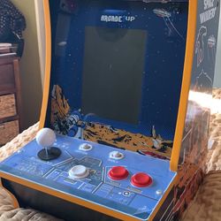 ARCADE1UP COUNTERCADE(SPACE INVADERS)