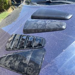 05-09 mustang louvers