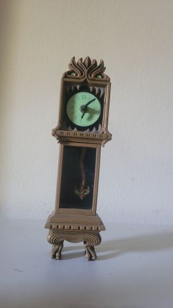 The Haunted Mansion 13 hour clock