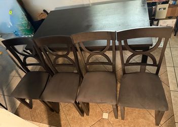 Dining set with 4 chairs and 1 bench