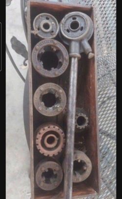 Toledo Pipe 12R Rachet Threader Set 1/2" To 2" Used