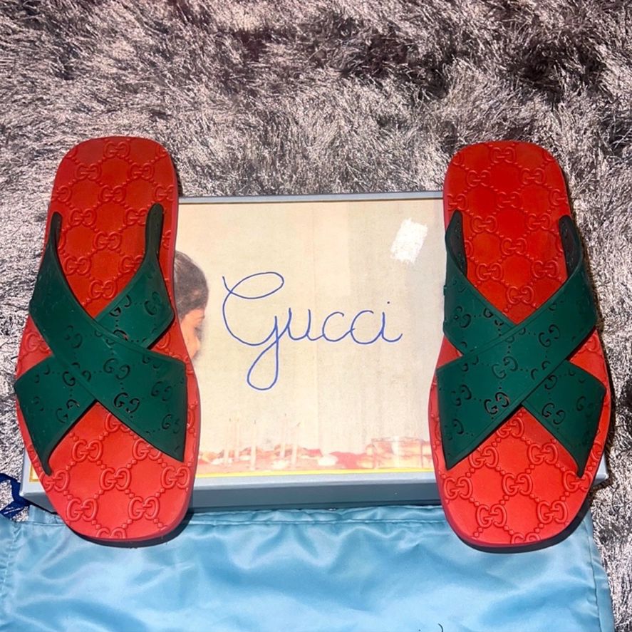 Gucci Unisex Rubber Sole Criss Cross Sandals 