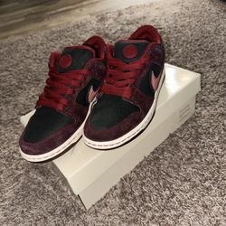 Nike Sb X Riot Skateshop 