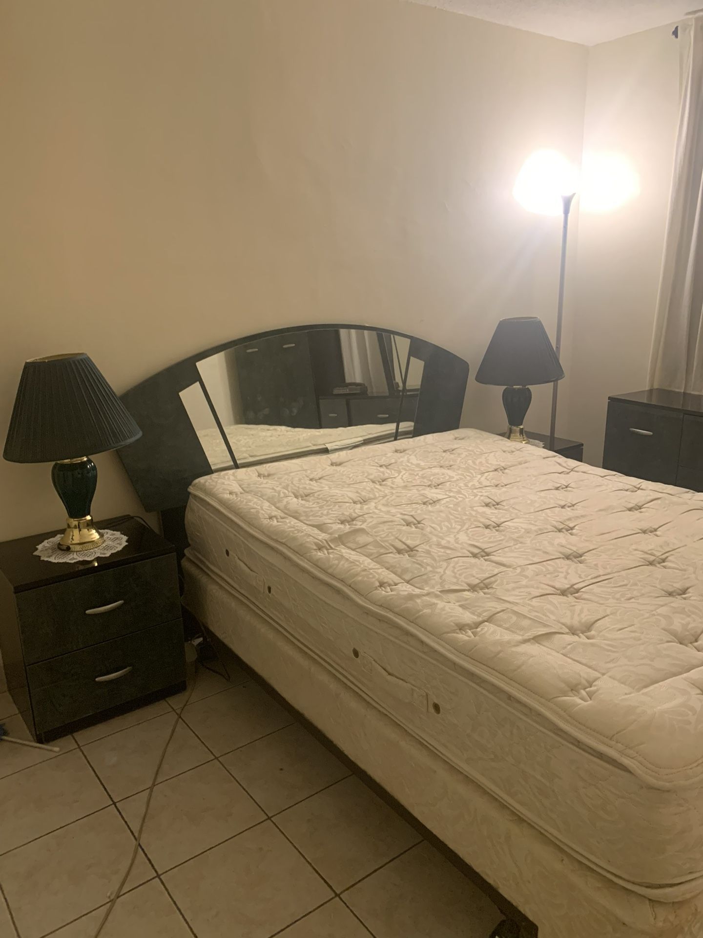 Bed With Mattress Mirror And Drawer Free