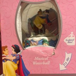 Disney Princess Snow White Musical Waterball