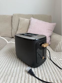 Black 2 slice Toaster Bautiful