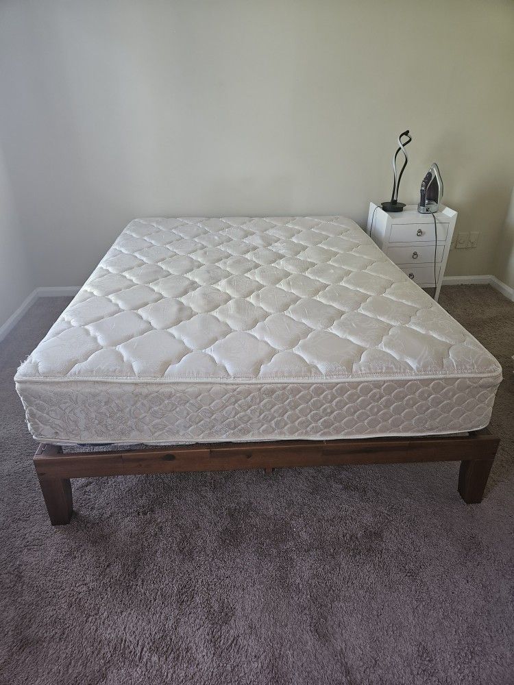 Zinus Wood Bed Frame And Used Queen Mattress