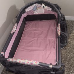 Baby Joy Baby Girls Crib/ Bassinet