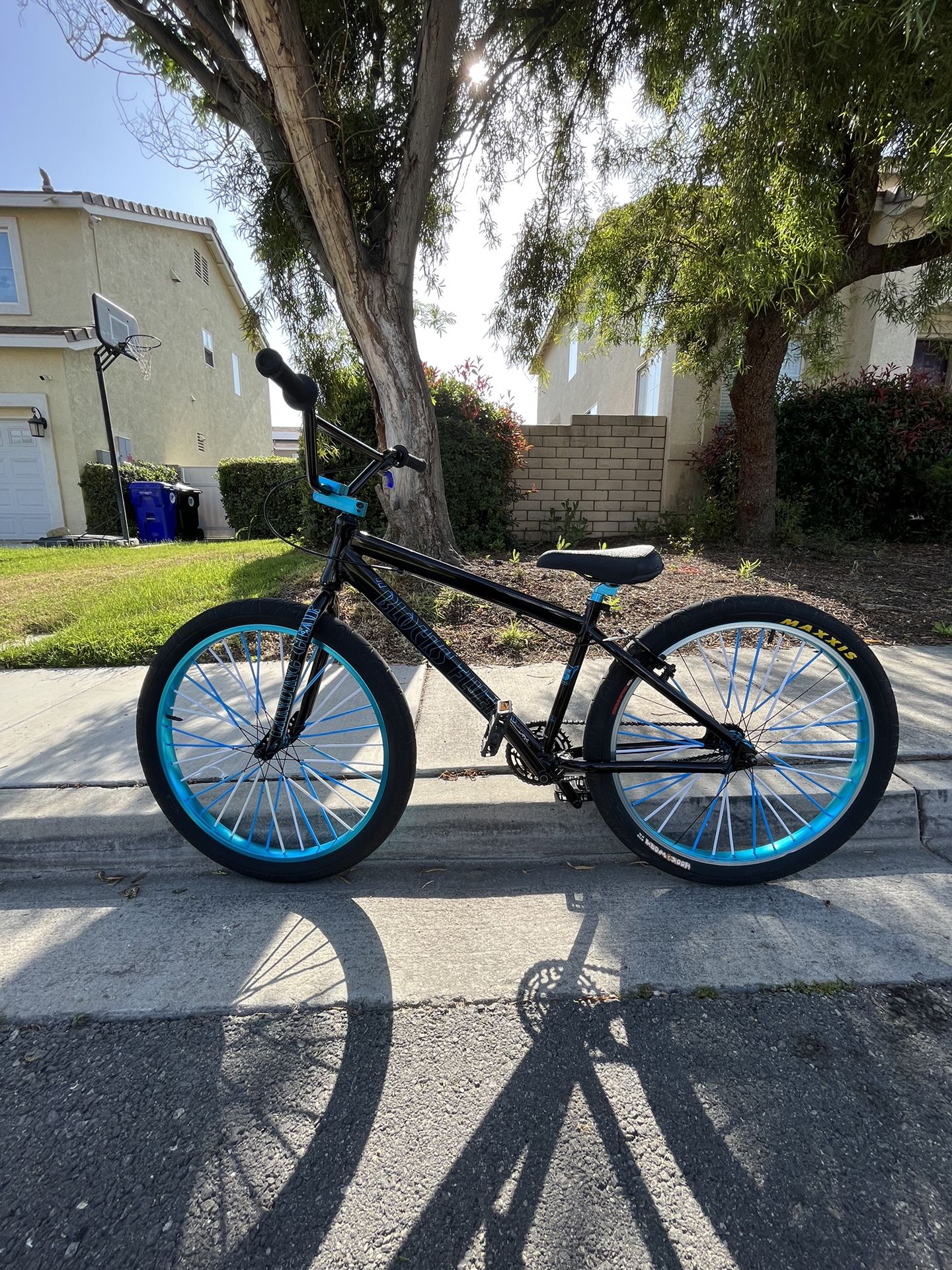 Se Blocks Flyer for Sale in Fontana, CA OfferUp