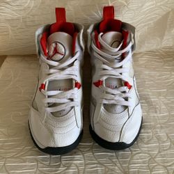 Jordan Jumpman Two Trey 