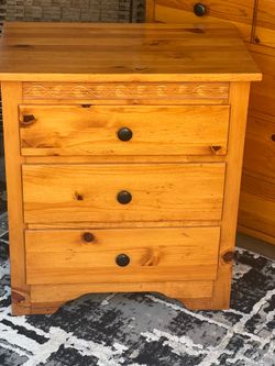 Rustic pine oak 3 drawers nightstand