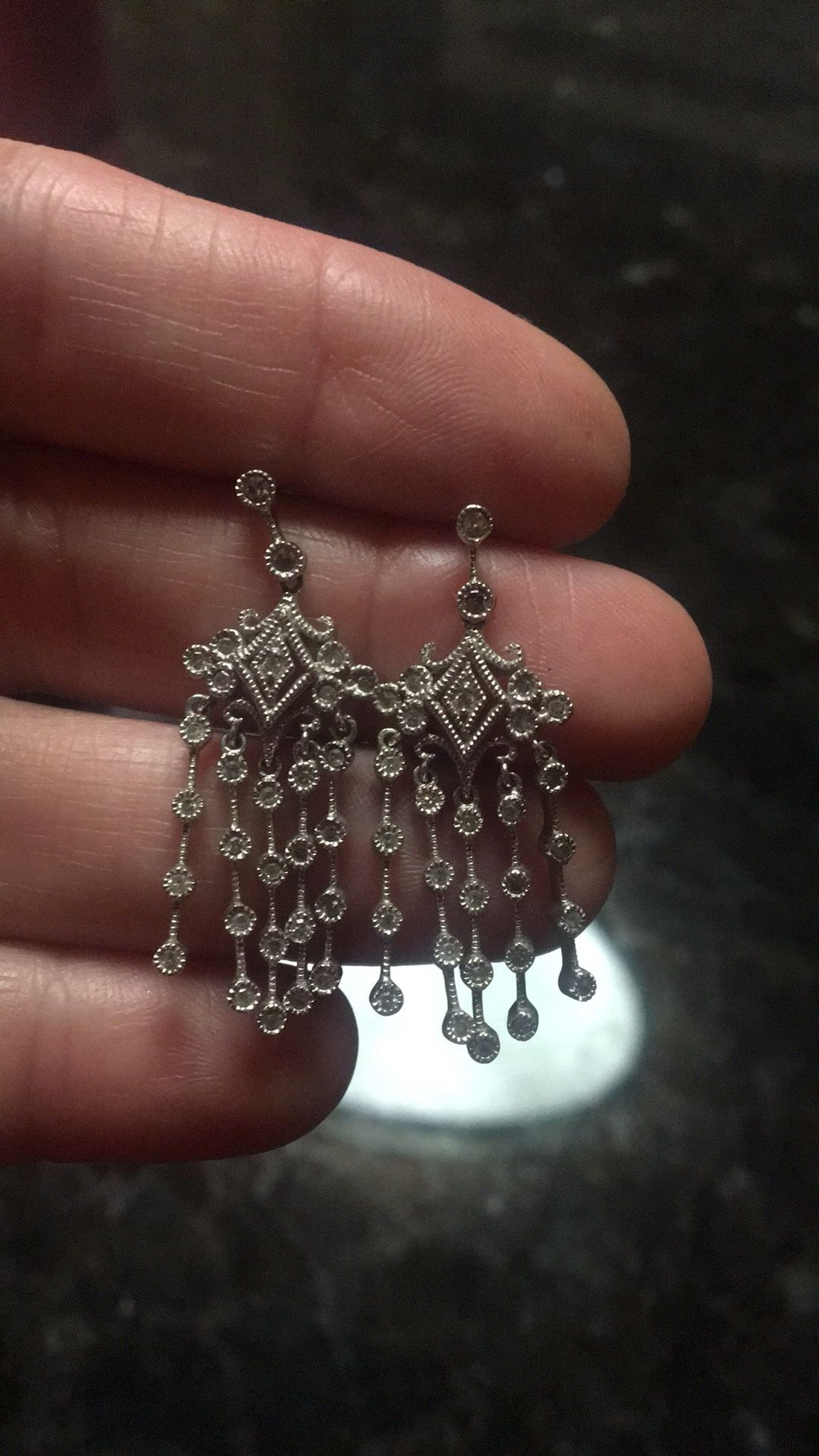 10kt white gold and diamonds earrings