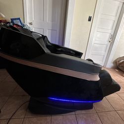Zero Gravity Full Body Massage Chair