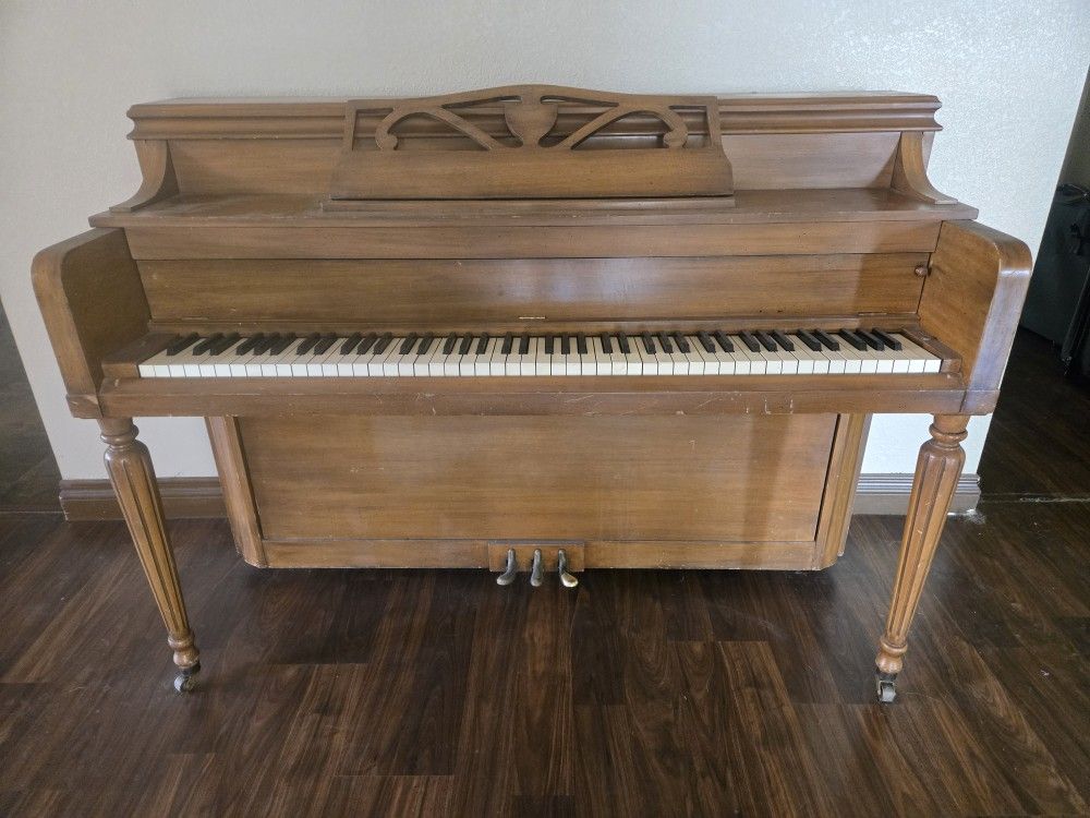 FREE PIANO