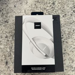 Bose Noise-Cancelling 700 Headphones