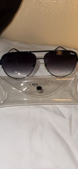 Quay x Desi Perkins High Key Sunglasses