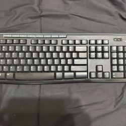 Logitech Wireless Keyboard  K270