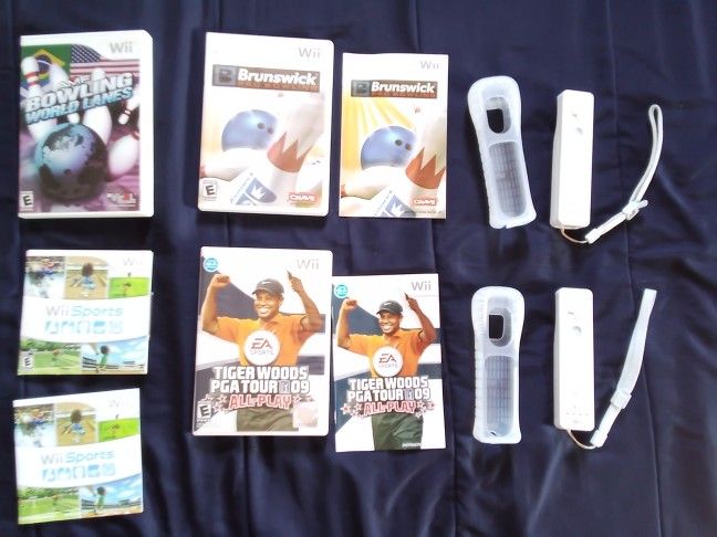 Nintendo Wii Sports Bundle Games & Accessories Only