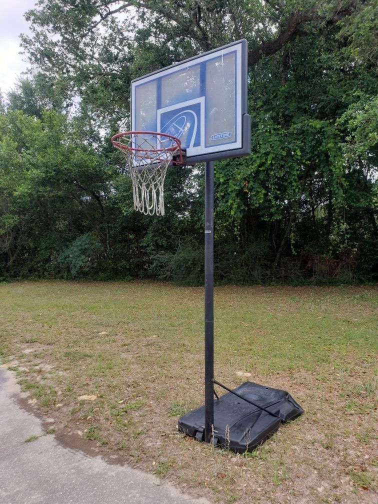Basketball goal for Sale in Pensacola, FL OfferUp
