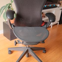 Herman Miller Mirra 2 Fully Loaded