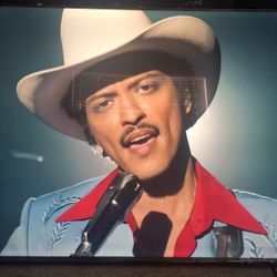 Hisense Smart TV 65 Inches 