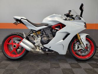 2018 DUCATI SUPER SPORT