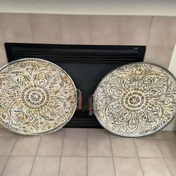 2 Didina Antique Distressed Cream & Gold Tone Finish Metal Tray-Signature Design by Ashley 