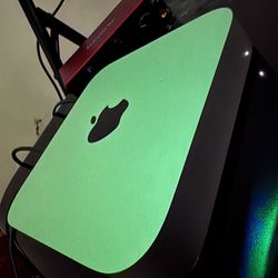 Mac mini M2 (Latest)