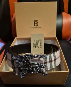 Burberry belt $200