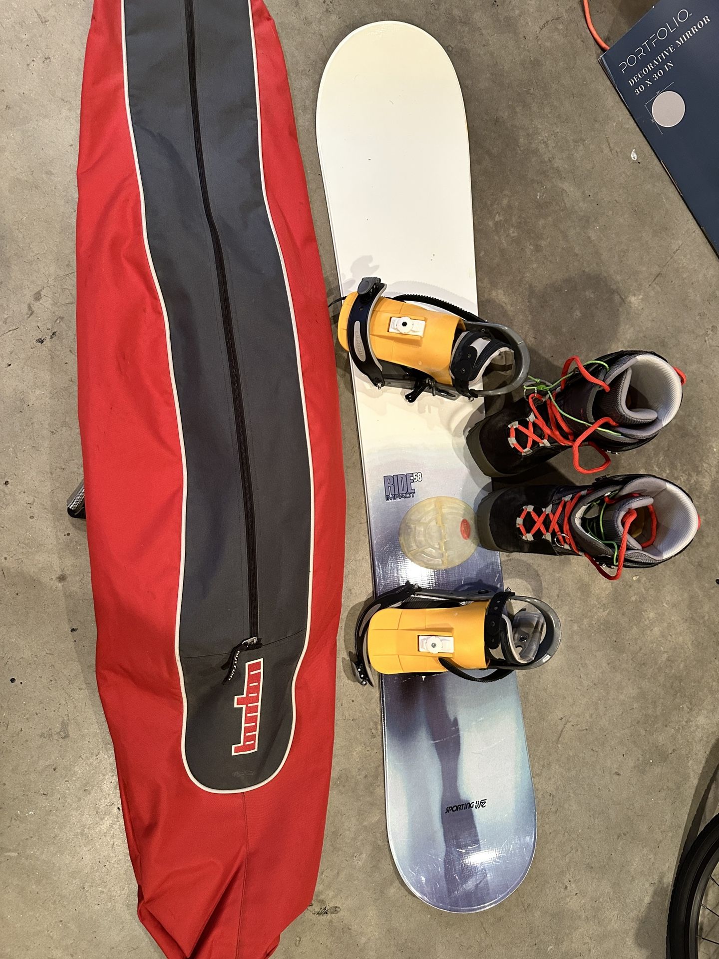 Snowboard plus Case & Boots