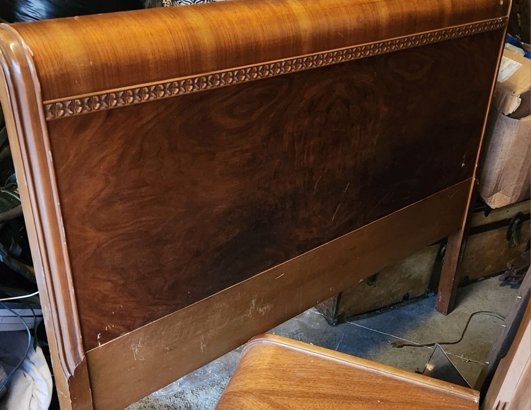 Antique 1950s Sleigh Bed Suite 