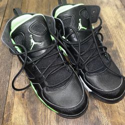 Big Kid Jordan Flight Club '91 Sneakers