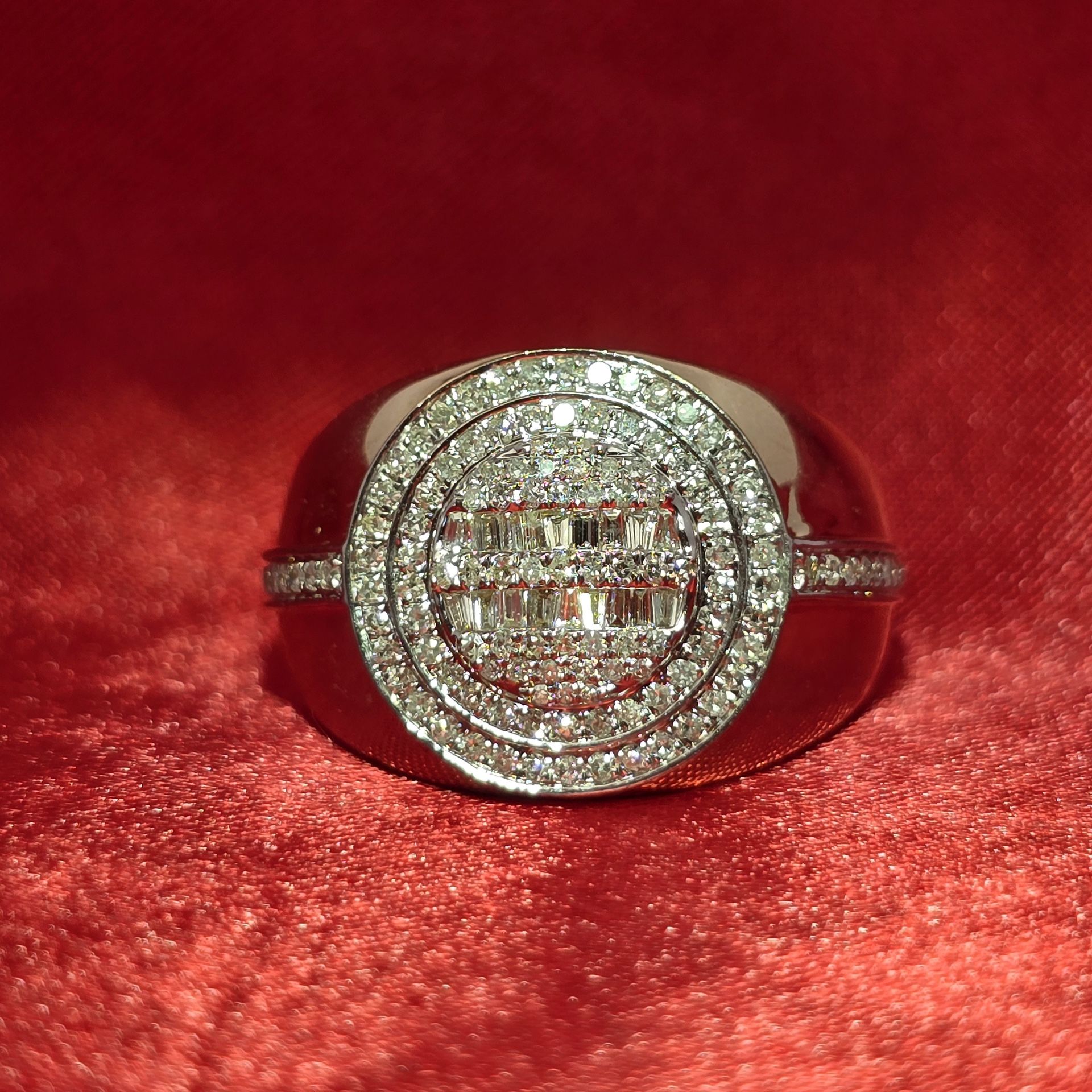 10k Yellow Gold Diamond Round Cut Baguette Ring 0.73 ctw