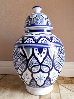 Large Vase Canister 13 1/2 qt (12.85 liter) 19" H x 12" D. Location near E.Sahara and Nellis