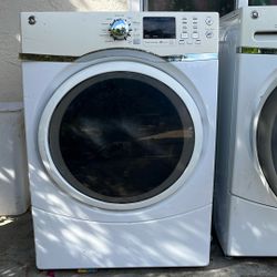 GE Gas Dryer Works Good 