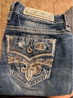 Women’s Rock Revival mid-rise straight size 30