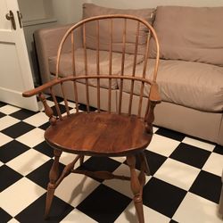 Hand-made Colonial American Wooden Captain’s Chair