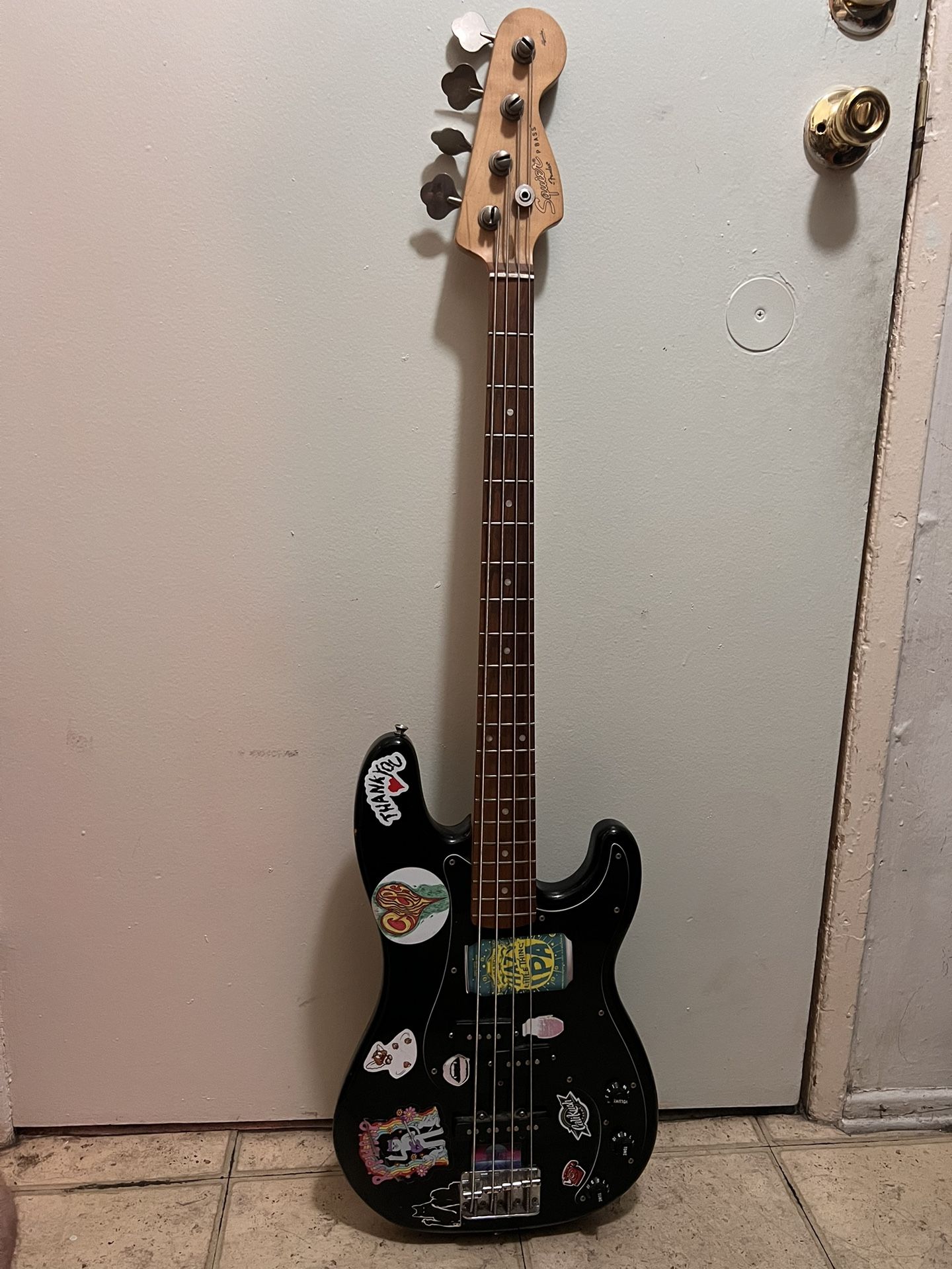 Fender Squier P-Bass. Dark Blue.