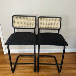 2 Bar Chairs