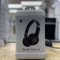 Beats Solo 4 