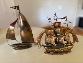 Metal Boat Sculptures - Sailboat & Ship Decor