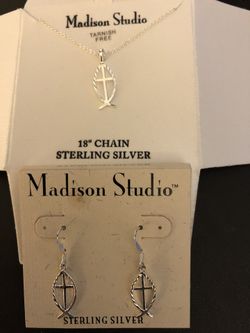 Sterling silver 18” neck with earrings