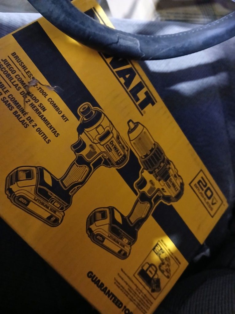 Dewalt Drill And Impact Kit