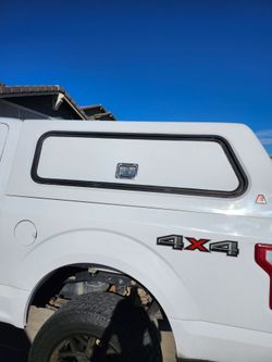 Camper shell