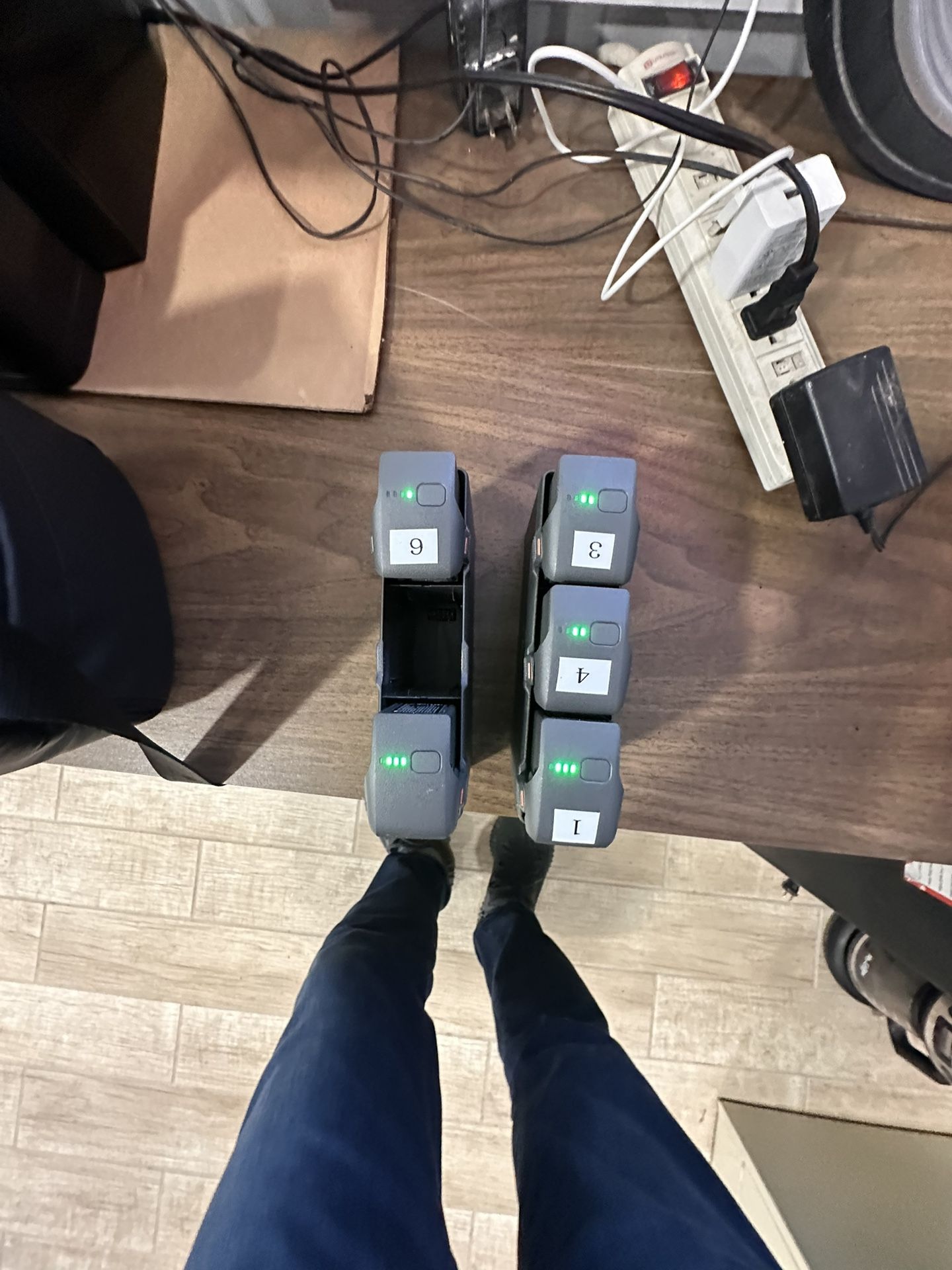 2 HUBS 5 AVATA 2 BATTERIES