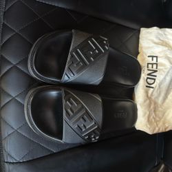 Fendi Slides Size 11 (us) Men