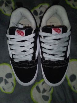 Knu Skool Vans - 7.5 Mens